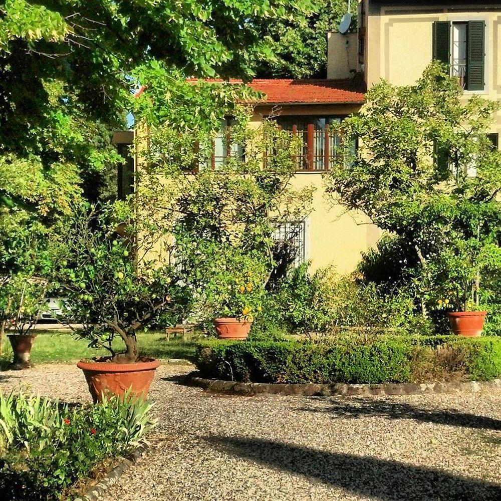 Ape Rosa Relais Florença